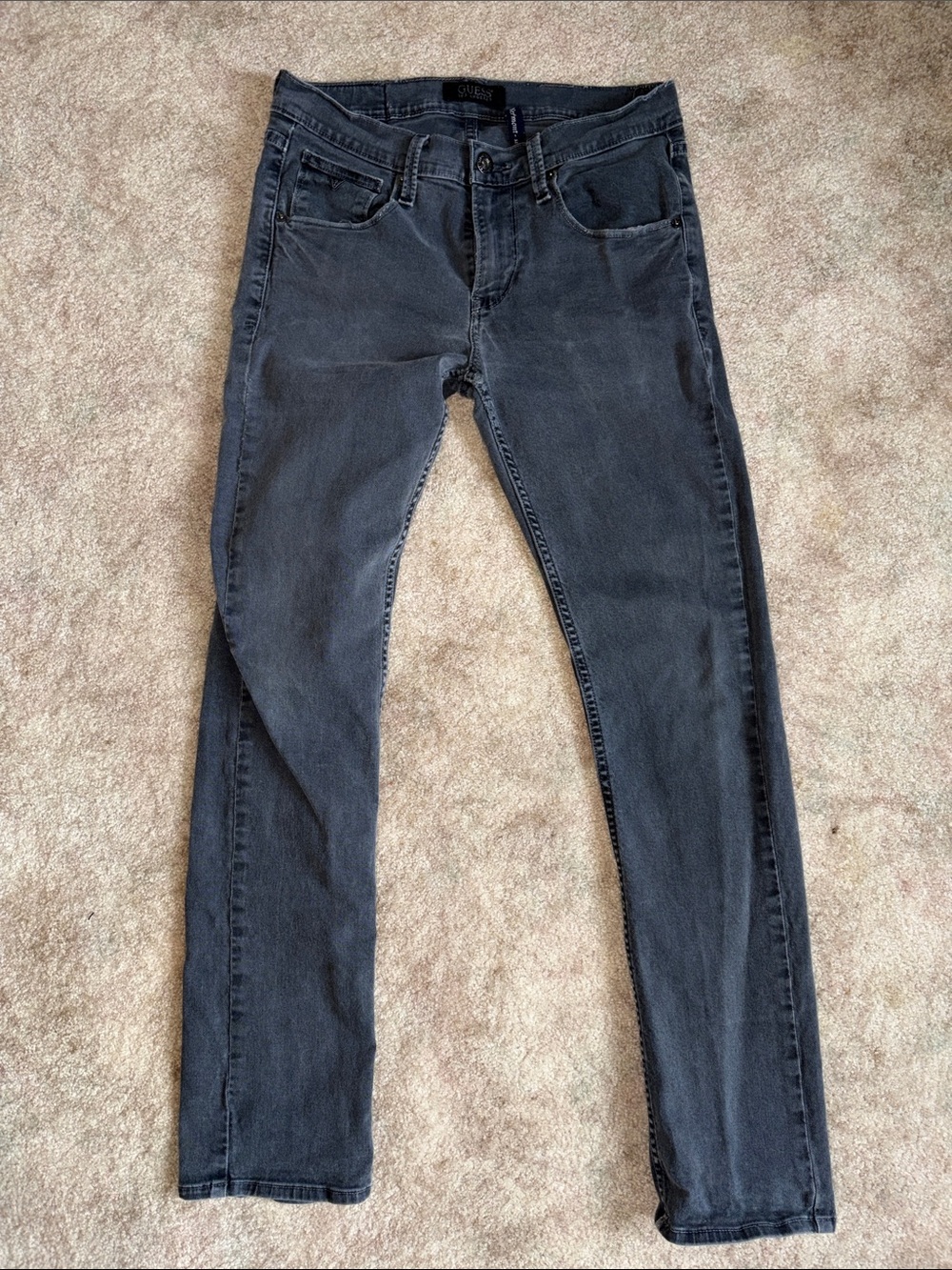 30x32 Guess Men's Skinny Jeans in Faded Black